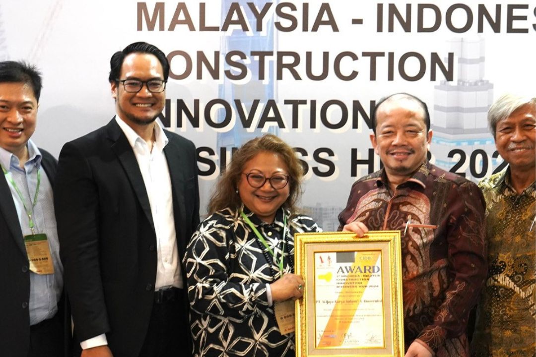 Pelaksanaan kegiatan pemaparan dan pemberian penghargaan Award Indonesia Malaysia Construction Innovation Business Hub 2024