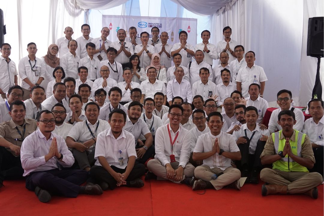 Halal bihalal WIKON, merajut kebersamaan menuju kinerja yang lebih baik