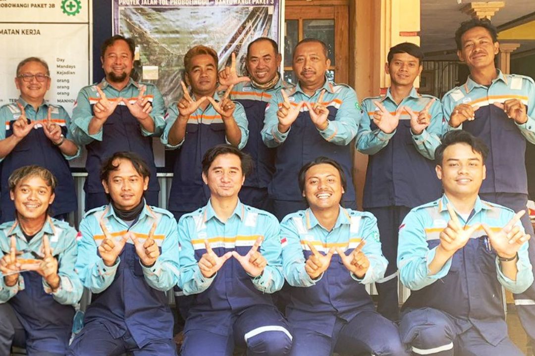 Peninjauan Proyek Pekerjaan Tanah Jalan Tol Probolinggo–Banyuwangi Paket 3 oleh Direktur Teknik dan Operasi WIKAIKON